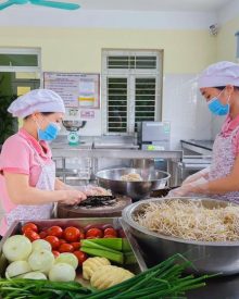 TP. Hồ Chí Minh kiểm tra, xử lý nghiêm những cơ sở vi phạm về an toàn thực phẩm